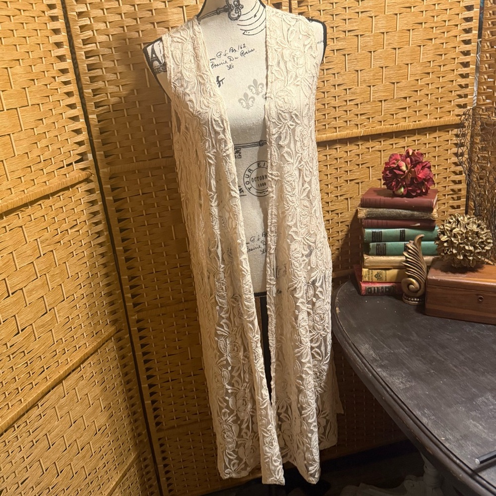 LuLaRoe Cream Lace Overlay